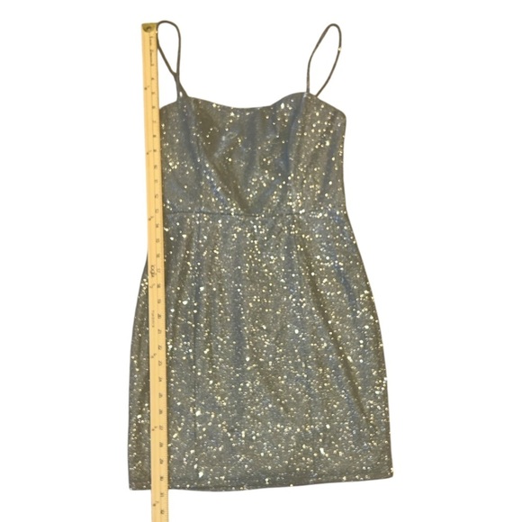 Lulu's Semi Formal Prom Silver Metallic Shiny Spaghetti Strap Mini Dress Small - Picture 2 of 7